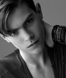 Artur Elenski 2 5ae3535569178.jpg