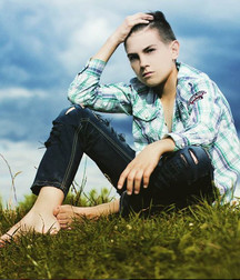 Artur Elenski 2 5ae353a728939.jpg