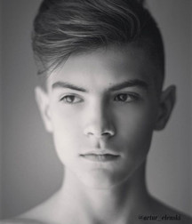 Artur 5d401deaa7536.jpg