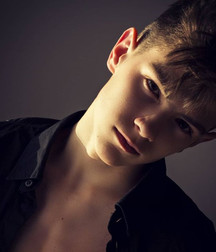 Artur 5d401e783e9fd.jpg