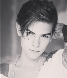 Artur 5d401e966be0f.jpg