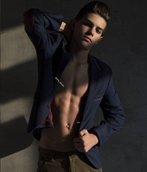 Artur 5d401ea1f0093.jpg