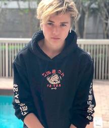 July Mix Super Sexy Twink Porn Tube 62d9a2472623a.jpg