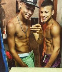 Cute Boy Abs 59dd0fe3b2893.jpg