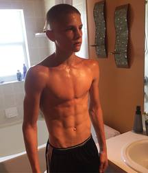 Cute Boy Abs 59dd106d6b45e.jpg