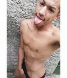 Latino Twink (Non-Nude) 5a58b9b3ba03f.jpg