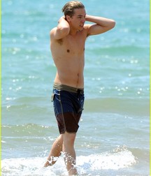 Facebook Boys 5a58bba98aa39.jpg