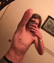 Non-Nude Twinks 5b5416085a9c1.jpg