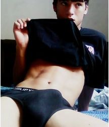 Non-Nude Twinks 5b54162f08559.jpg