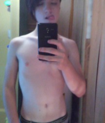18+ Facebook Boys 5b54a9bf3b18e.jpg