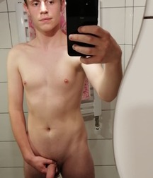18yo blonde polish twink 5d3f3c8c6fa1a.jpg