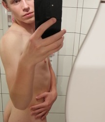 18yo blonde polish twink 5d3f3c9171f1d.jpg
