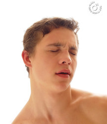 Hotboy Alexandr 5add2f6933133.jpg