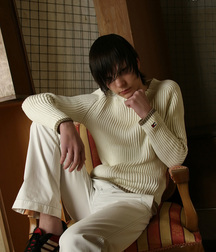 Louis solo 5b30d98069a47.jpg