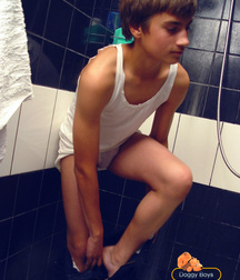 Pitya showers 5b75392b9d1a6.jpg