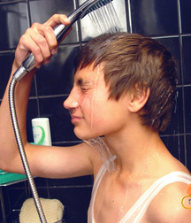 Pitya showers 5b75394b12928.jpg