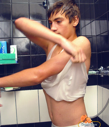 Pitya showers 5b75396a2b2b4.jpg