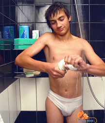 Pitya showers 5b7539709b752.jpg