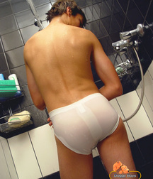 Pitya showers 5b753979e75f1.jpg