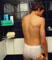 Pitya showers 5b75397ca76e1.jpg