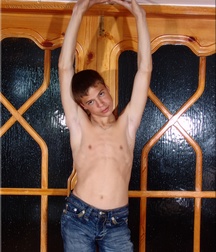 Karl shows off 5b95c3e42fadf.jpg