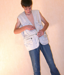 Boris shows off 5bdc3b1a26aca.jpg