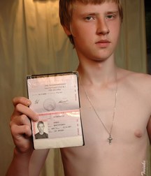 Pasha showers and shaves himself 5c48b1798a324.jpg