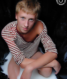 Smooth Ivan in sexy poses 5c4b18af2064d.jpg