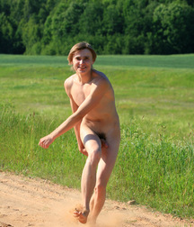 Gleb cums on a day outside 5c4d0c2cc1253.jpg