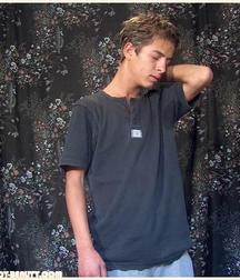 Boy Beauty Yanni 5c589fdb4e30e.jpg