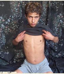 Boy Beauty Yanni 5c589fea32db2.jpg