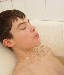 Bombastik in Bath 5c58a5b626dac.jpg