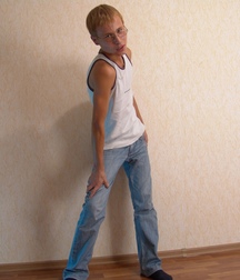 Smooth and slender Toni 5cba68270f68a.jpg