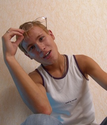 Smooth and slender Toni 5cba682ead3e5.jpg