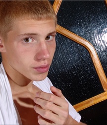 Grisha sprays his soundblaster 5ccce1f85eb17.jpg