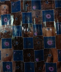 Glarik & Dron shower and share their bedroom  5cf7b49515668.jpg