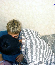 Ton gets nailed by his Friend 5d12b50b8b93c.jpg