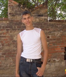 Ton Alone 5d1b59ac1d005.jpg