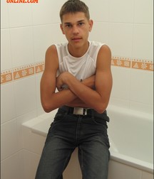 Ton Alone 5d1b59eb89077.jpg