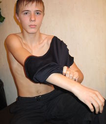 Cute and Smooth Sergik creams on the Sofa 5d345e1e27ee8.jpg