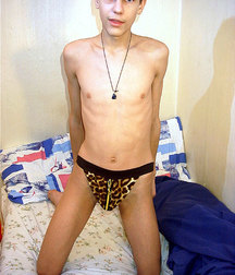 Ton @ Play with big Dildo 5d38ed2ecb42f.jpg