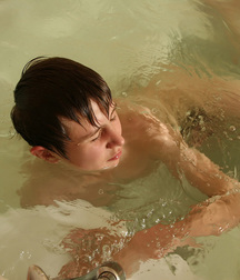 Bernard in Bath 5d4410300f1ba.jpg