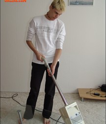Ton Alone as Houseboy 5d47874968d3c.jpg
