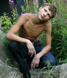 Nikola enjoys his outdoor Photoshoot 5d48dfcaa5d79.jpg