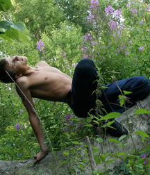 Nikola enjoys his outdoor Photoshoot 5d48dfd1c789b.jpg