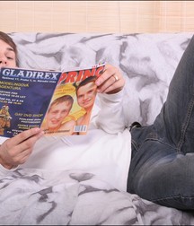 Ton Alone on his Couch  5d560d61eebd9.jpg