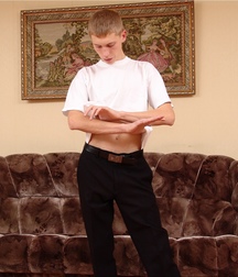 Grisha strips, poses & cums 5d589fcbc8b04.jpg