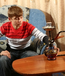 Cute Aaron smokes his Pipe 5d5dd5475689c.jpg