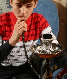 Cute Aaron smokes his Pipe 5d5dd55f0660c.jpg