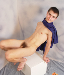 Doggy Boy Hulk Album 1 5dc213d008f49.jpg